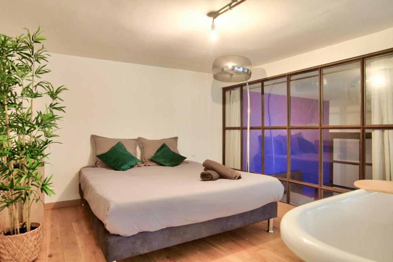 2 Bedrooms Le Marais Nazareth Appartamento *